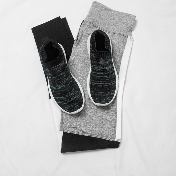 New Black Knit Slip On Sneakers - Picture 2 of 9